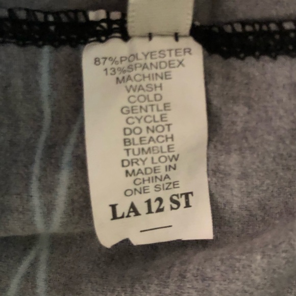 Fun soft leggings by LA 12ST - Picture 4 of 5